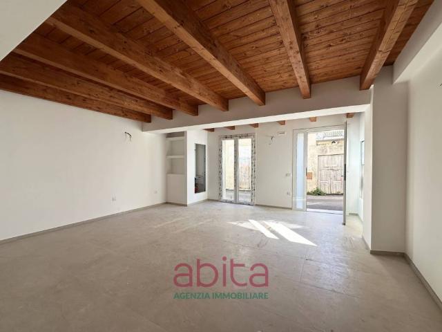 Appartamento in vendita a Castel di Lama AP