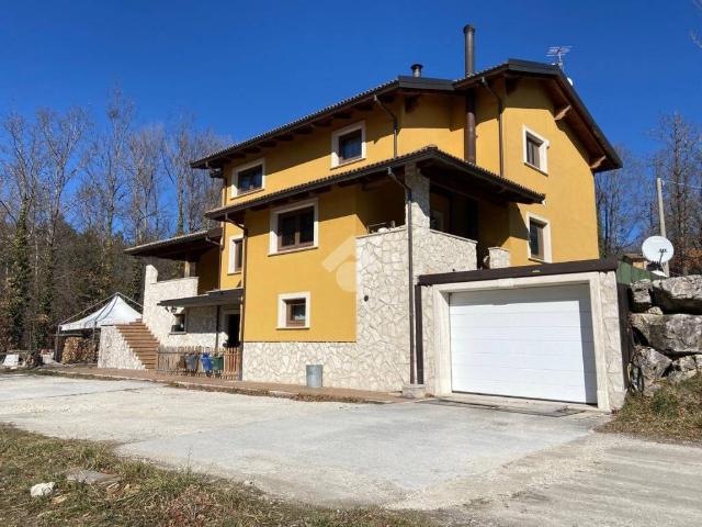 Appartamento in vendita a Castel di Sangro AQ