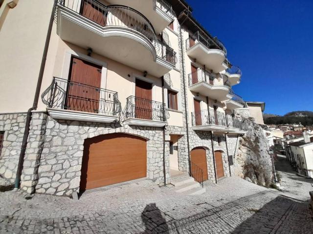 Appartamento in vendita a Castel di Sangro AQ