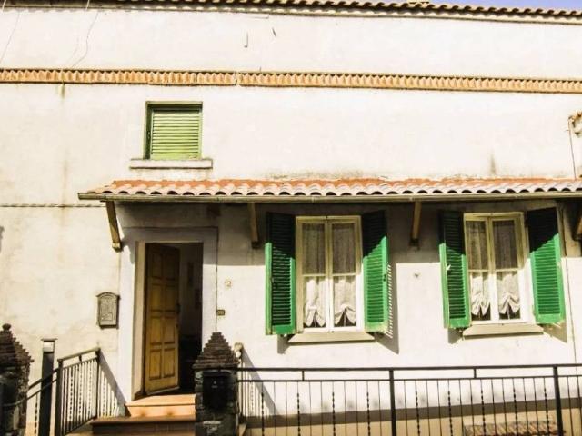 Appartamento in vendita a Castel Focognano AR