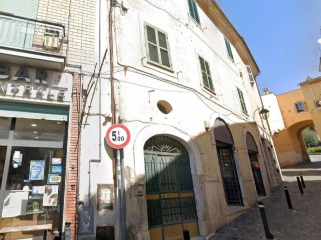 Appartamento in vendita a Castel Madama RM