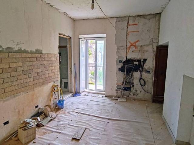Appartamento in vendita a Castel Madama RM