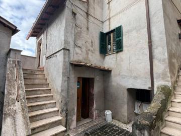 Appartamento in vendita a Castel Madama RM