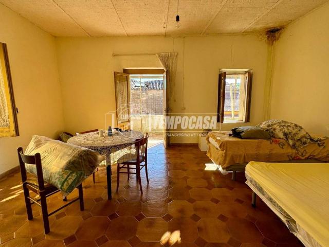 Appartamento in vendita a Castel Morrone CE