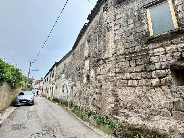 Appartamento in vendita a Castel Morrone CE