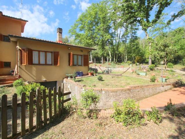 Casa indipendente in vendita a Castelnuovo Berardenga SI
