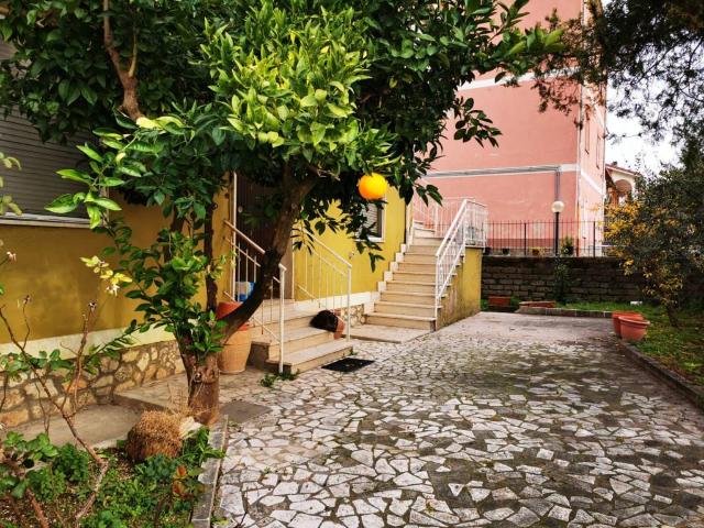 Appartamento in vendita a Castelnuovo di Farfa RI