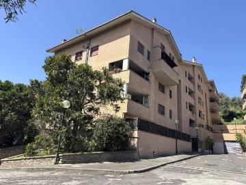 Appartamento in vendita a Castelnuovo di Porto RM