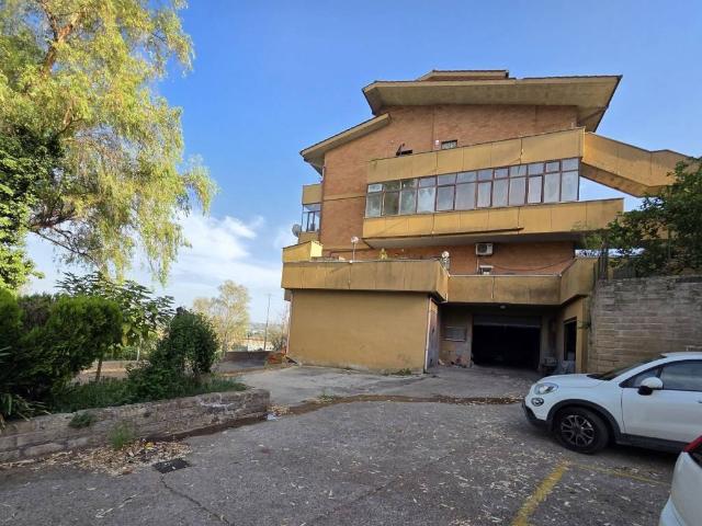 Appartamento in vendita a Castelnuovo di Porto RM