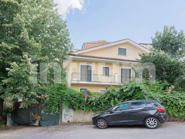 Appartamento in vendita a Castelnuovo di Porto RM