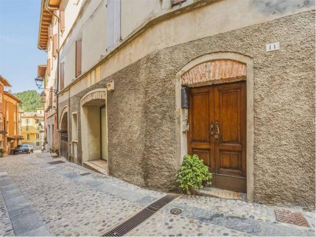 Appartamento in vendita a Castelnovo Ne' Monti RE