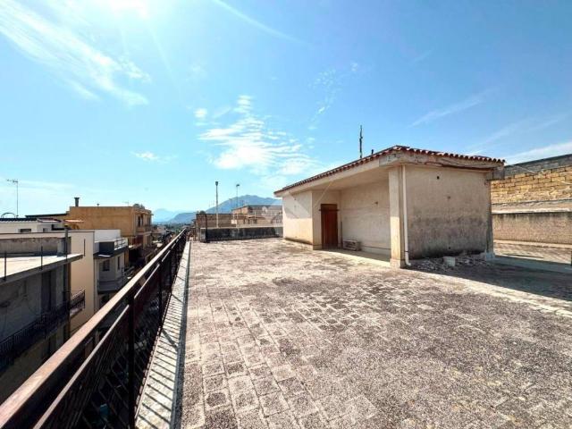 Appartamento in vendita a Casteldaccia PA
