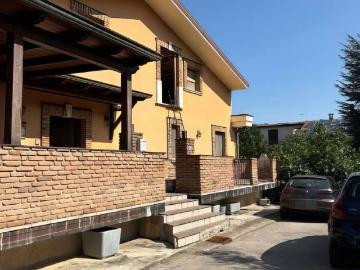 Appartamento in vendita a Castelfranci AV