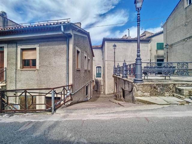 Appartamento in vendita a Castelgrande PZ