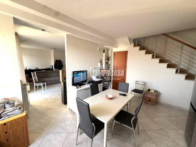 Appartamento in vendita a Castelluccio dei Sauri FG