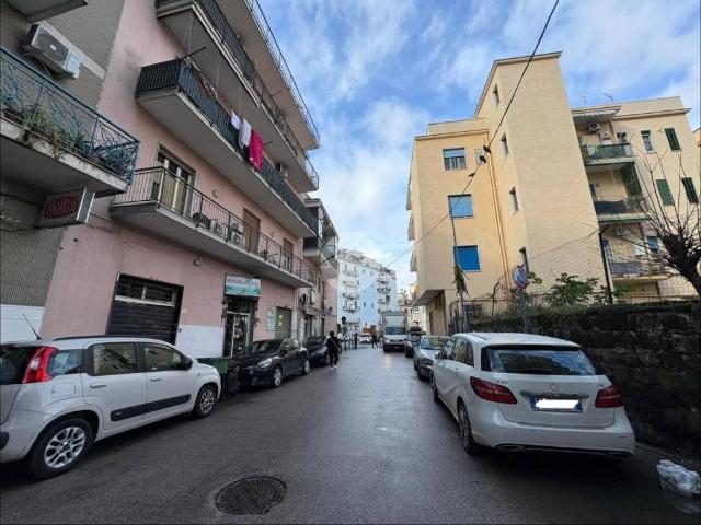 Appartamento in vendita a Castellammare di Stabia NA