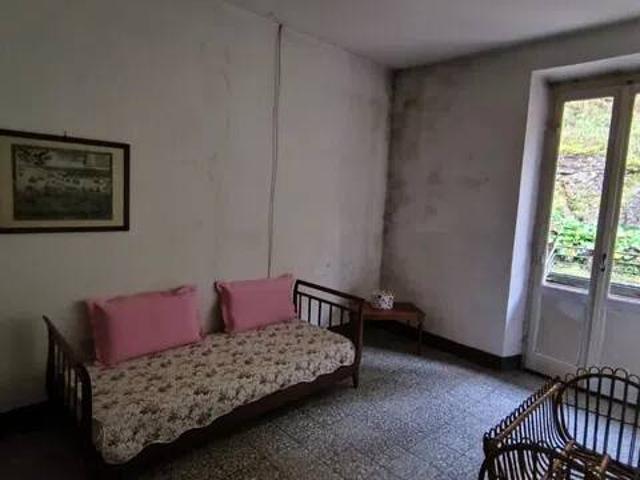 Appartamento in vendita a Castell'Azzara GR