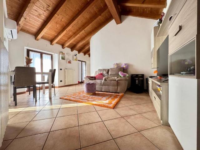 Appartamento in vendita a Castelleone CR