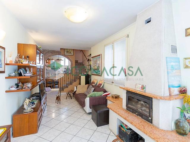 Appartamento in vendita a Castelleone CR
