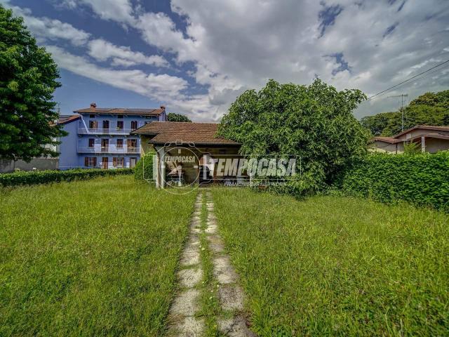 Casa indipendente in vendita a Castelletto Sopra Ticino