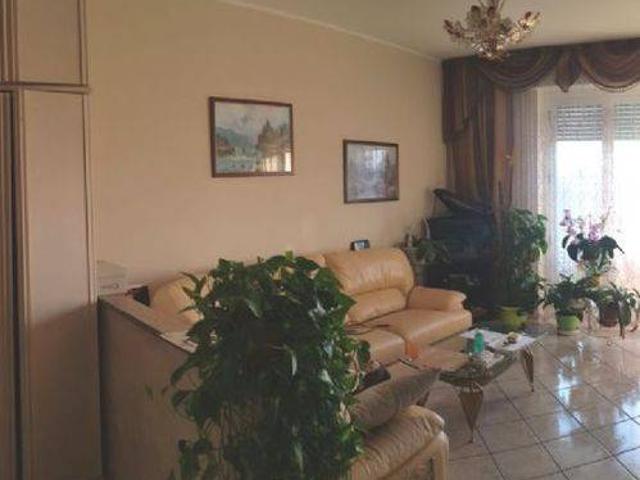 Appartamento in vendita a Castelletto Sopra Ticino NO