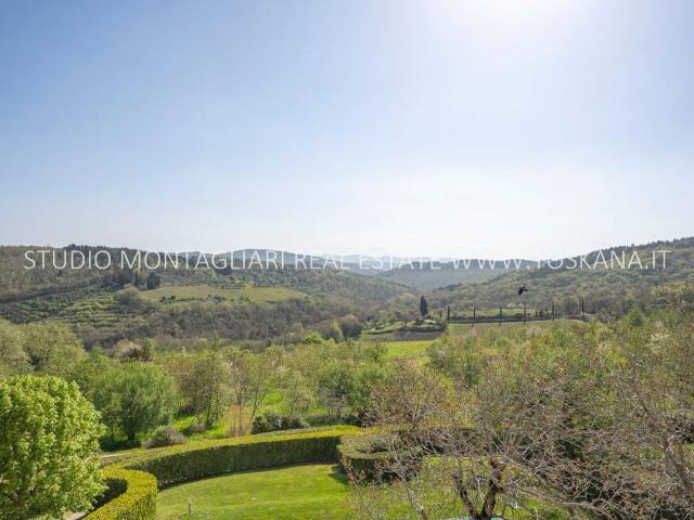 Appartamento in vendita a Castellina in Chianti SI