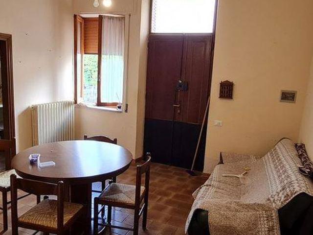 Appartamento in vendita a Castellina in Chianti SI
