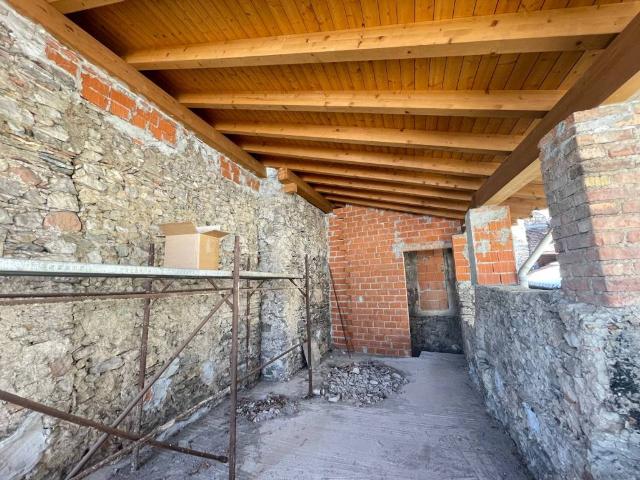 Appartamento in vendita a Castello Cabiaglio VA