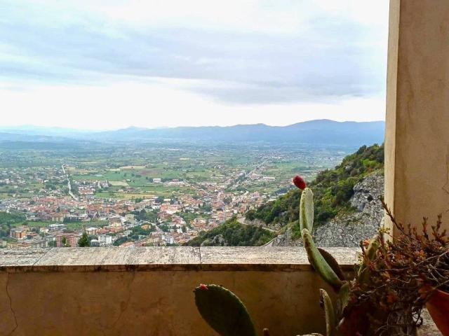Appartamento in vendita a Castello del Matese CE