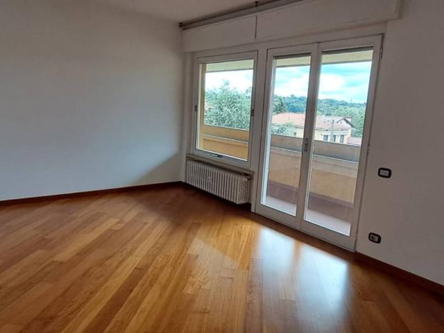 Appartamento in vendita a Castello di Brianza LC