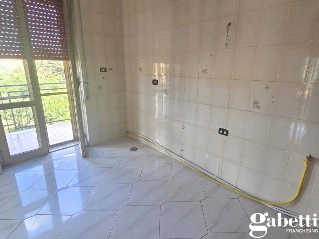 Appartamento in vendita a Castello di Cisterna NA