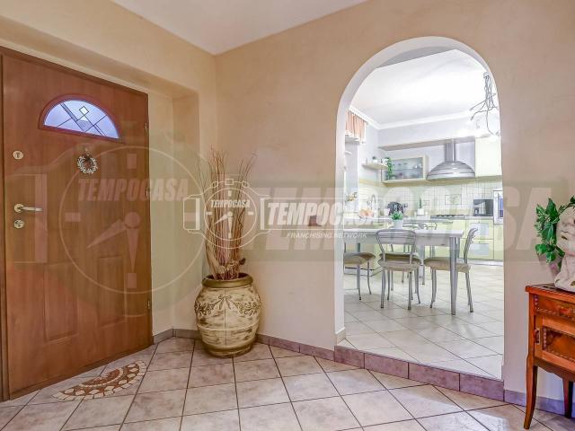 Appartamento in vendita a Castelveccana