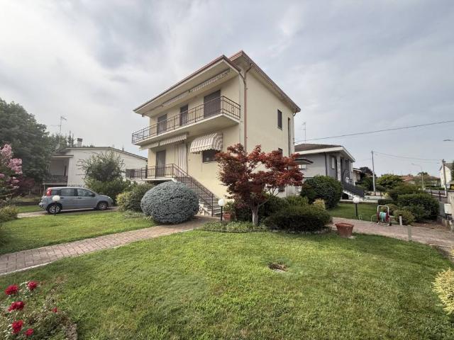 Appartamento in vendita a Castelvetro Piacentino PC