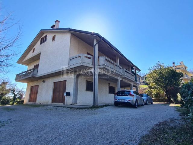 Appartamento in vendita a Castignano