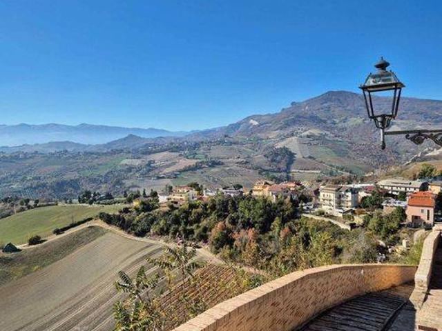 Appartamento in vendita a Castignano AP