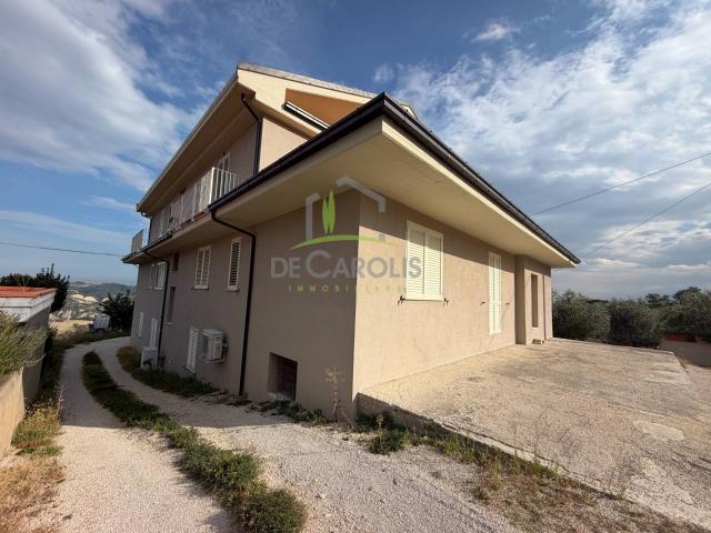Appartamento in vendita a Castignano, Ripaberarda