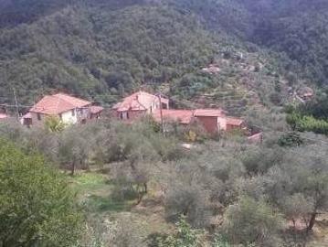 Appartamento in vendita a Castiglione Chiavarese GE