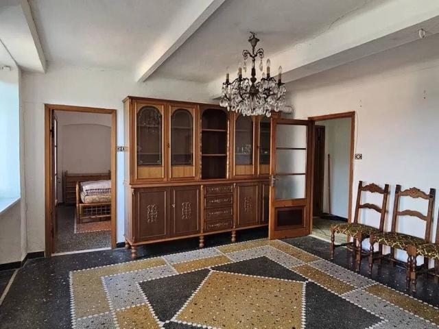 Appartamento in vendita a Castiglione Chiavarese GE