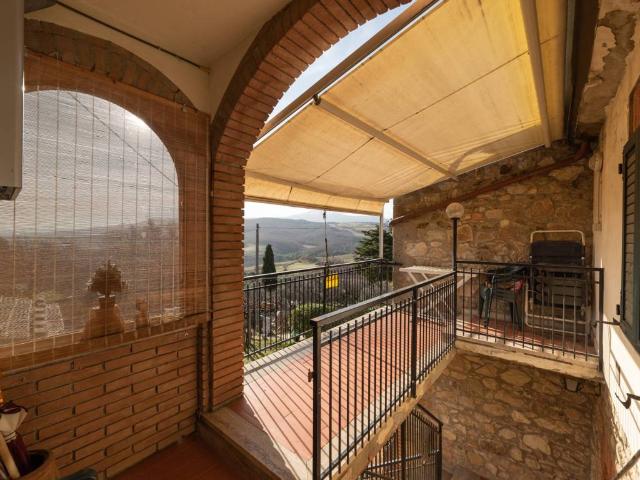 Appartamento in vendita a Castiglione d'Orcia SI