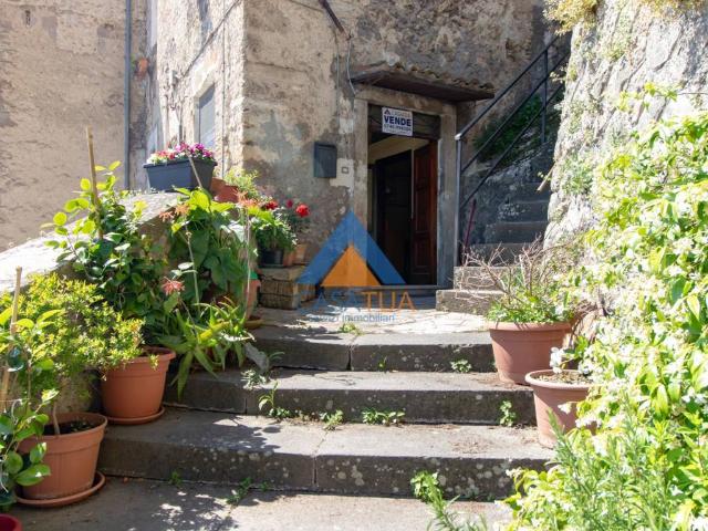 Appartamento in vendita a Castiglione in Teverina VT