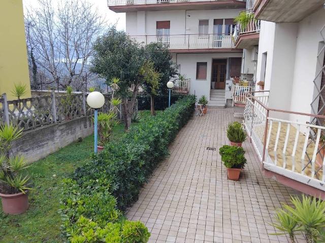Appartamento in vendita a Castorano AP
