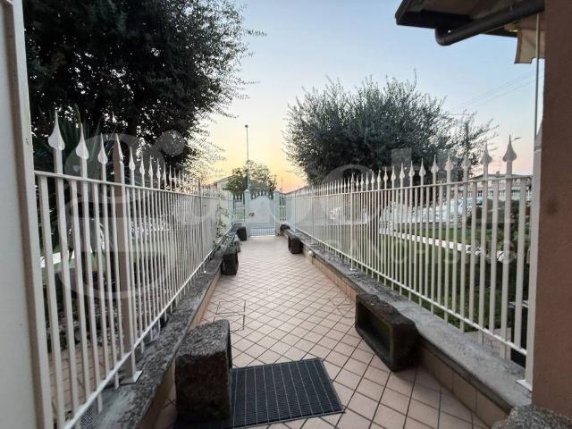 Appartamento in vendita a Castrezzato BS