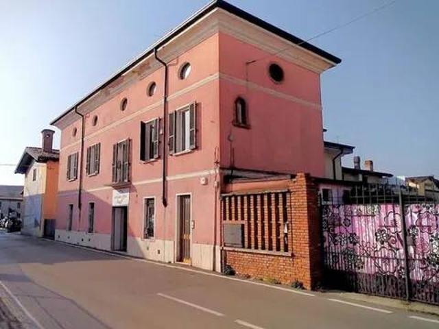 Appartamento in vendita a Castrezzato BS
