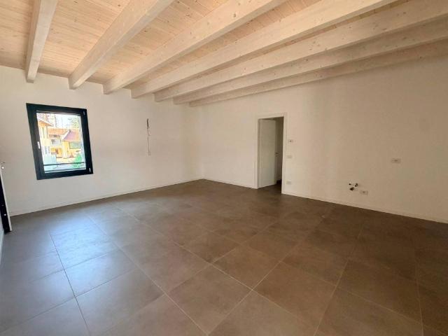 Appartamento in vendita a Castrezzato BS
