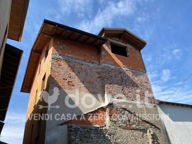 Appartamento in vendita a Castronno VA