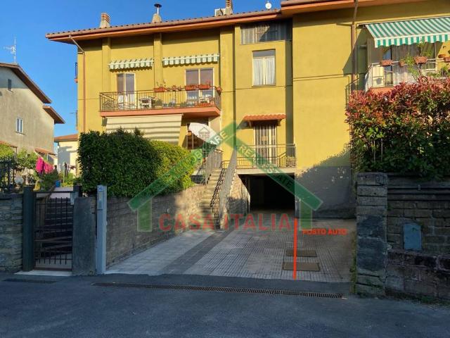Appartamento in vendita a Capodimonte VT
