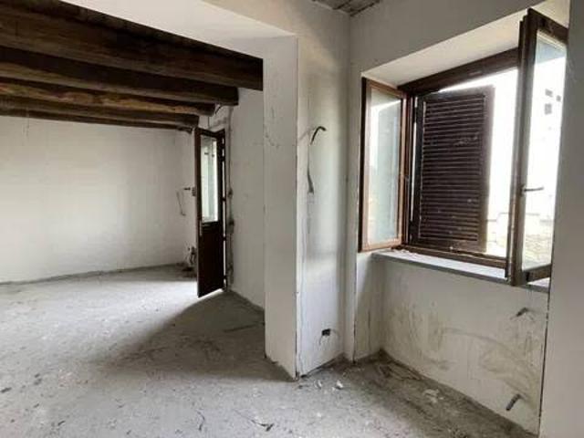 Appartamento in vendita a Capodimonte VT