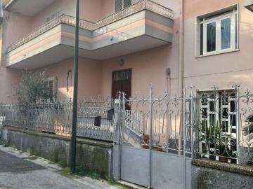 Appartamento in vendita a Capodrise CE