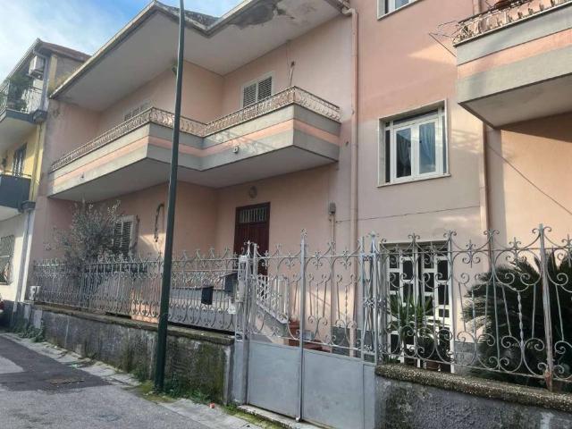 Appartamento in vendita a Capodrise CE