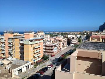 Appartamento in vendita a Capaci PA